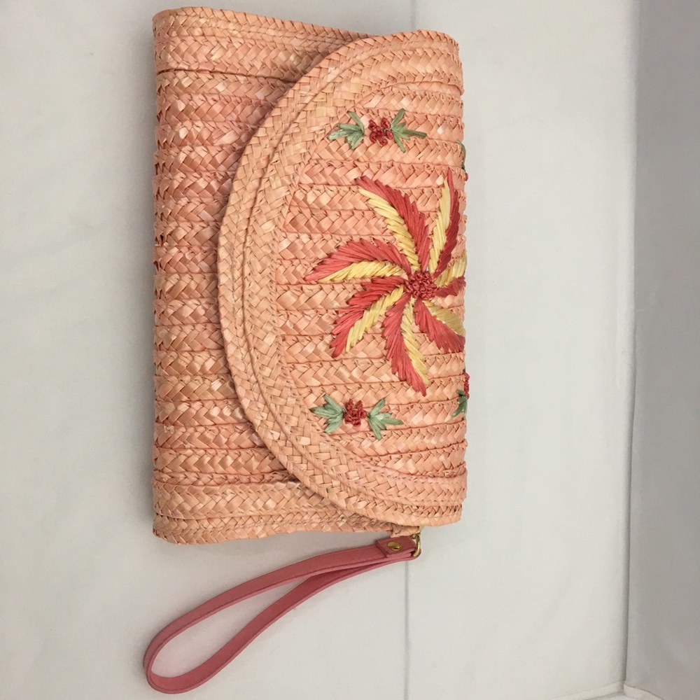 Vintage basket weave coral bag wristlet clutch